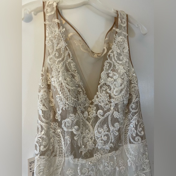 NWT Bridal Gown - Picture 7 of 7